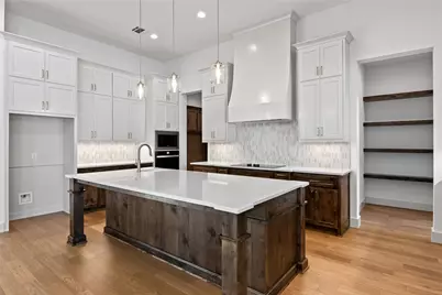 708 Burr Oak Lane, Weatherford, TX 76085 - Photo 12
