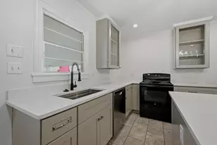 917 N Woods St, Sherman, TX 75092 - Photo 16