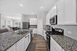 5408 High Pointe Dr, Haltom City, TX 76137 - Photo 4