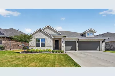 5408 High Pointe Drive, Haltom City, TX 76137 - Photo 1
