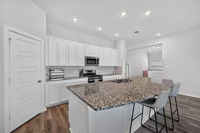 5408 High Pointe Drive, Haltom City, TX 76137 - Photo 10