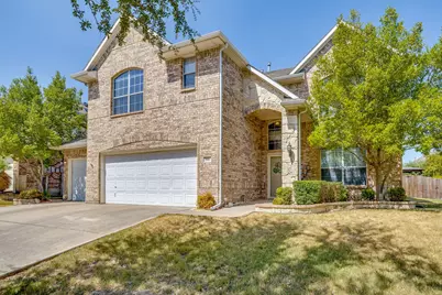 916 Sequoia Way, Saginaw, TX 76131 - Photo 2