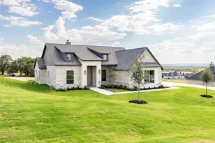 221 Oak Mdw Ln, Weatherford, TX 76085 - Photo 2