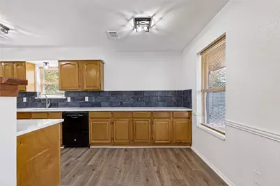 1519 Creekwood Lane, Mesquite, TX 75149 - Photo 8