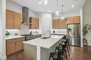 2403 Obenchain St, Dallas, TX 75212 - Photo 12