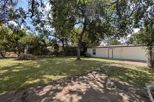 719 Sleeth St, Dallas, TX 75216 - Photo 8