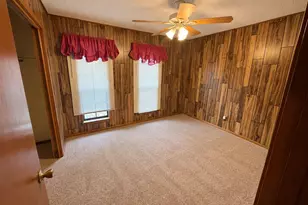 225 Elizabeth Ln, Blossom, TX 75416 - Photo 10