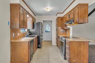 369 Anna Hobbs Ln, Bruceville Eddy, TX 76524 - Photo 6