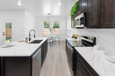 3037 Valentine Street, Dallas, TX 75215 - Photo 8