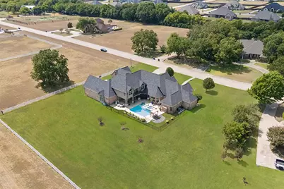 1908 Morningside Lane, Oak Leaf, TX 75154 - Photo 4