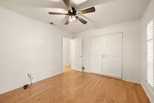 12450 Wood Manor Cir, Farmers Branch, TX 75234 - Photo 18