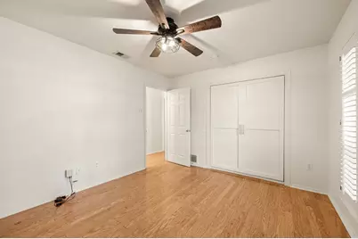 12450 Wood Manor Circle, Farmers Branch, TX 75234 - Photo 18