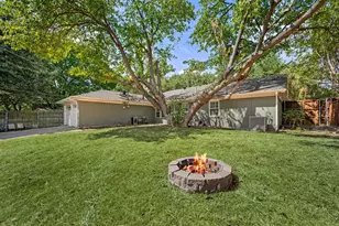 12450 Wood Manor Cir, Farmers Branch, TX 75234 - Photo 24