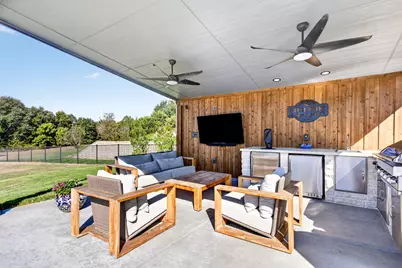 133 Helton Drive, Granbury, TX 76049 - Photo 34