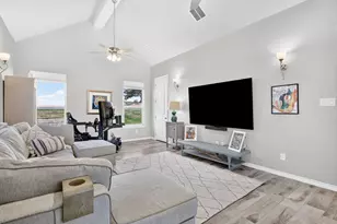 133 Helton Dr, Granbury, TX 76049 - Photo 20