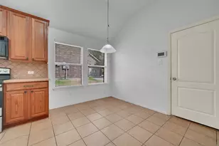 2309 Trickling Creek Dr, Garland, TX 75041 - Photo 10