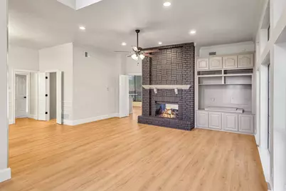 2912 Bluffview Drive, Garland, TX 75043 - Photo 2