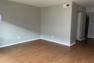 2200 W Lowden St, Fort Worth, TX 76110 - Photo 6