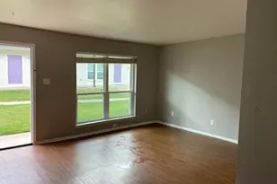 2200 W Lowden St, Fort Worth, TX 76110 - Photo 8