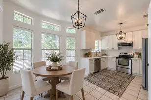 5522 Yaupon Dr, Arlington, TX 76018 - Photo 4