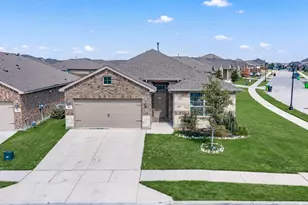 1800 Chamaeleon Dr, Haslet, TX 76052 - Photo 2