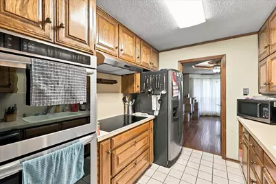 932 Clear View, Bedford, TX 76021 - Photo 14