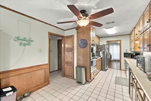 932 Clear View, Bedford, TX 76021 - Photo 16