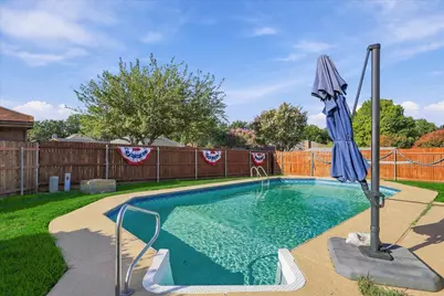 932 Clear View, Bedford, TX 76021 - Photo 32