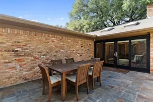 10540 Silverock Dr, Dallas, TX 75218 - Photo 30