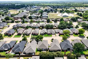 210 Bluebonnet Ln, Waxahachie, TX 75165 - Photo 34