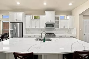 2407 Knight St, Dallas, TX 75219 - Photo 8
