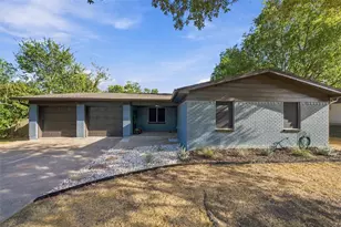 121 E Dawn Dr, Robinson, TX 76706 - Photo 2