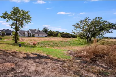 3005 Southern Rise Court, Granbury, TX 76049 - Photo 6
