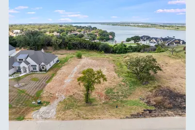 3005 Southern Rise Court, Granbury, TX 76049 - Photo 4