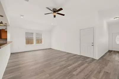 1512 Rowan Avenue, Dallas, TX 75223 - Photo 12