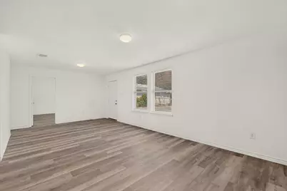 1512 Rowan Avenue, Dallas, TX 75223 - Photo 4