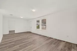 1512 Rowan Ave, Dallas, TX 75223 - Photo 4