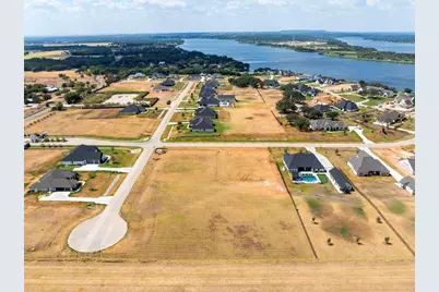 1200 Explorer Lane, Granbury, TX 76049 - Photo 2