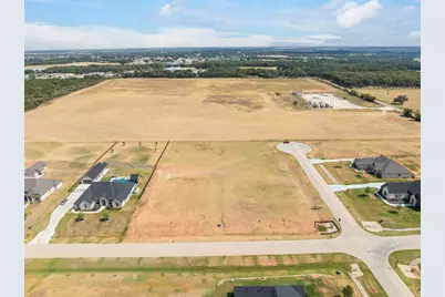 1204 Explorer Lane, Granbury, TX 76049 - Photo 8