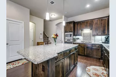 1010 Crystal Oak Lane, Arlington, TX 76005 - Photo 8