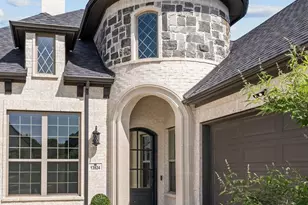 13924 E Riviera Dr, Fort Worth, TX 76028 - Photo 2