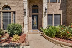 6928 Bent Spur Dr, Fort Worth, TX 76179 - Photo 2