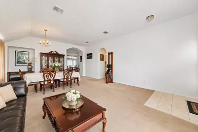 3407 Bryce Canyon, Grand Prairie, TX 75052 - Photo 6