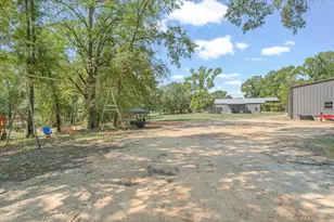 1137 VZ County Road 4602, Ben Wheeler, TX 75754 - Photo 32