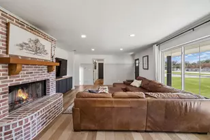 9400 Dickson Rd, Fort Worth, TX 76179 - Photo 8