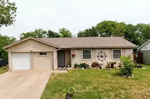 836 Colony Dr, Crowley, TX 76036 - Photo 1