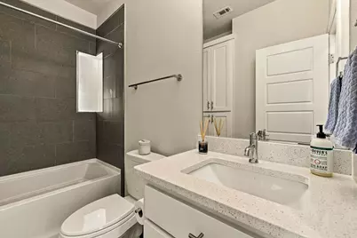 2472 Thatcher Drive, Dallas, TX 75206 - Photo 24