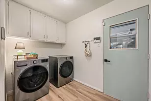 1317 Wade Dr, Bedford, TX 76022 - Photo 18