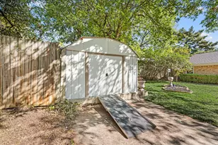 1317 Wade Dr, Bedford, TX 76022 - Photo 34