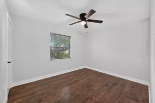 728 Douglas St, Burleson, TX 76028 - Photo 18